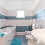4 Bedroom Amazing In Vikendica *