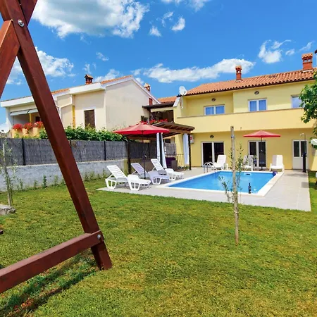 Stunning In With Wifi Holiday home