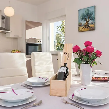 4 Bedroom Amazing In 펜션 *