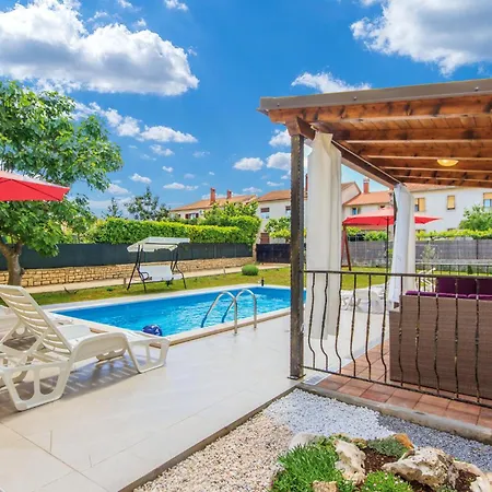 4 Bedroom Amazing In * Pula