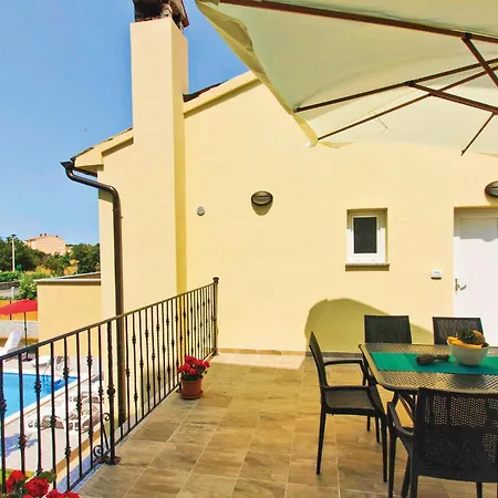 4 Bedroom Amazing In Semesterbostad *