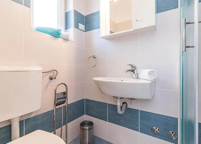 4 Bedroom Amazing In בית נופש